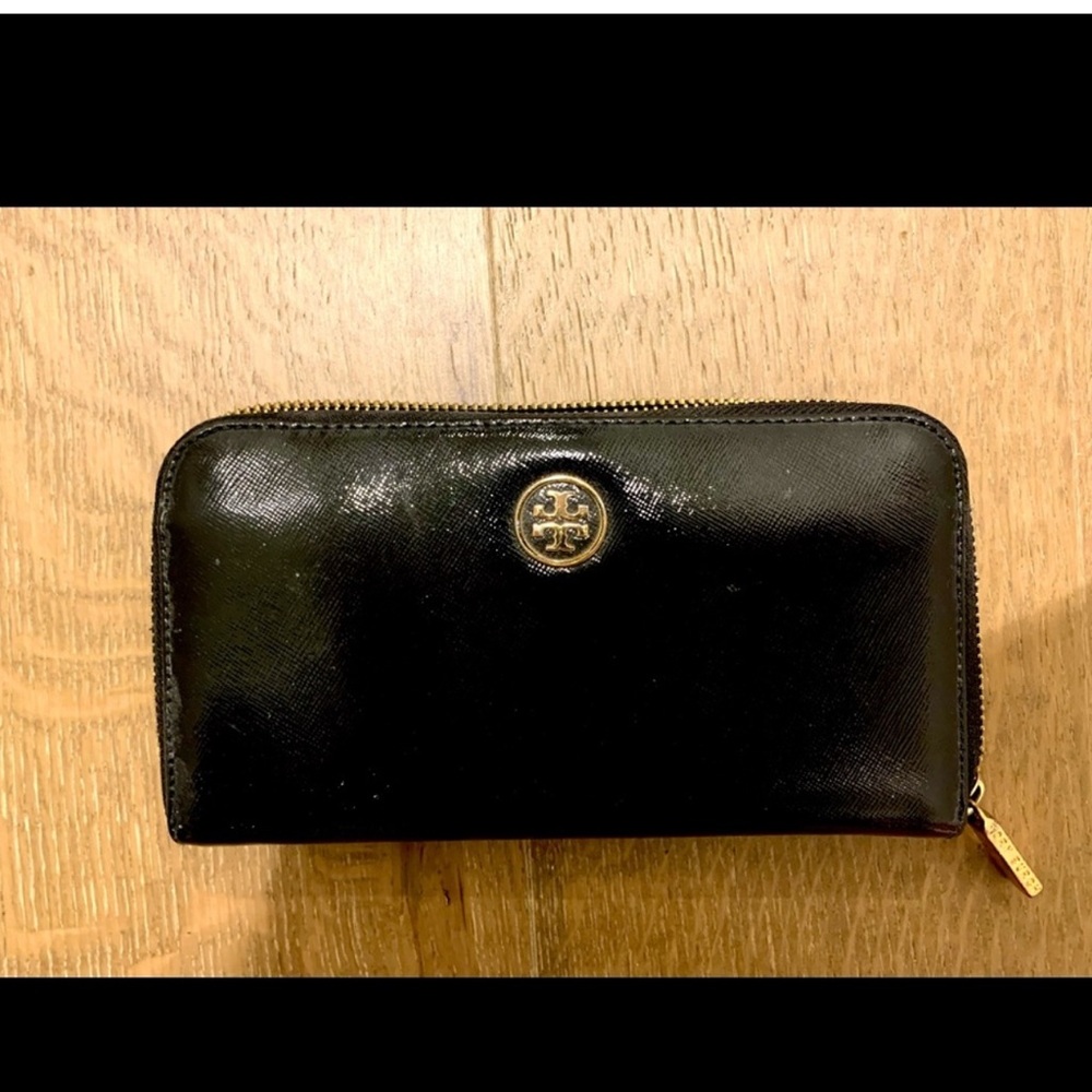 Tory Burch Black Patent Leather Wallet